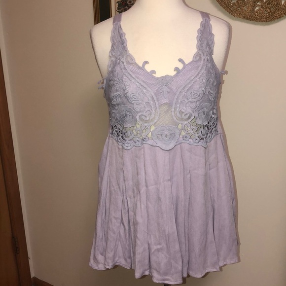 NWOT Violet lace top romper crisscross back - Picture 1 of 3